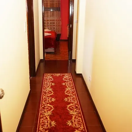 Apartment Mega Flat By Amber Star Rent